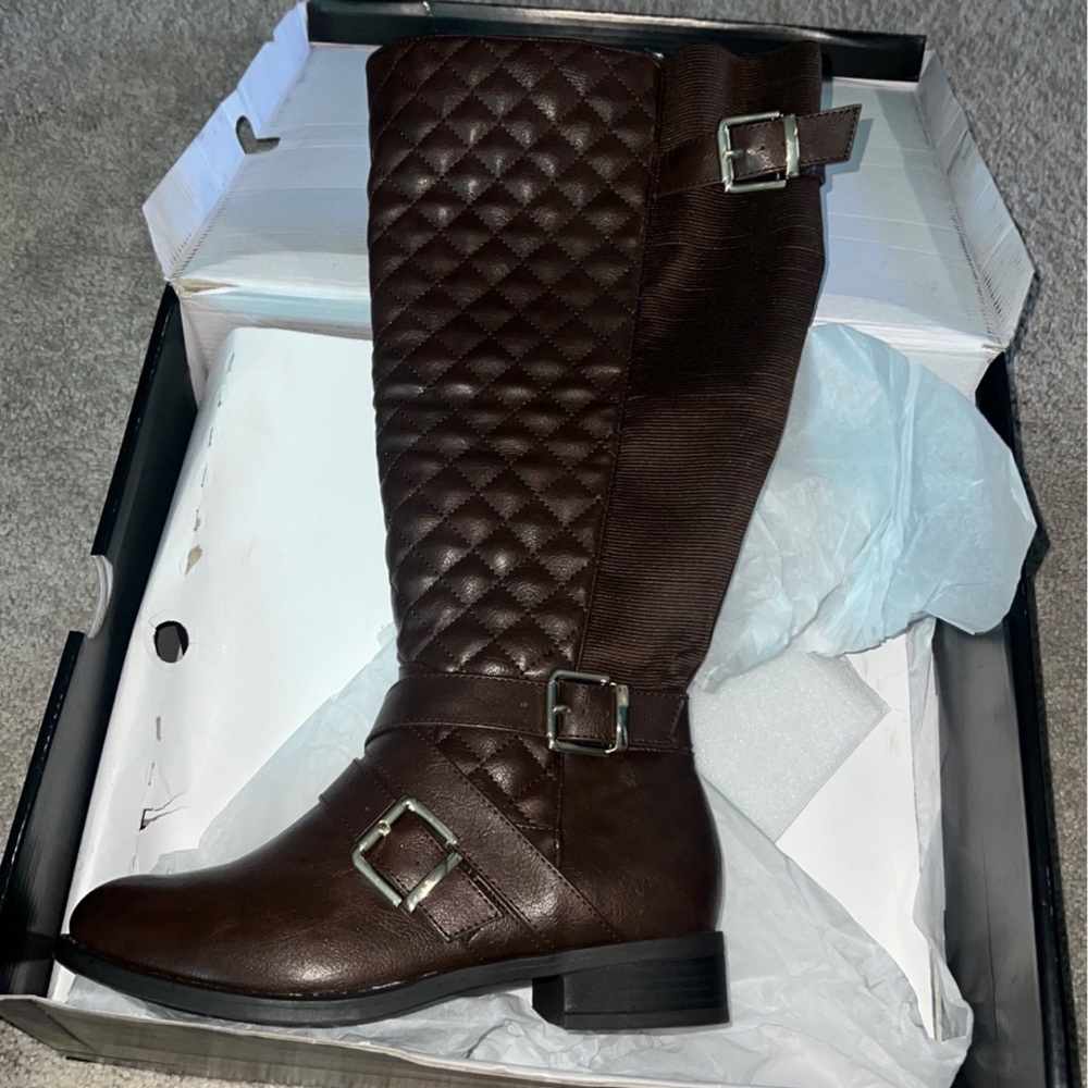 NWT torrid boots